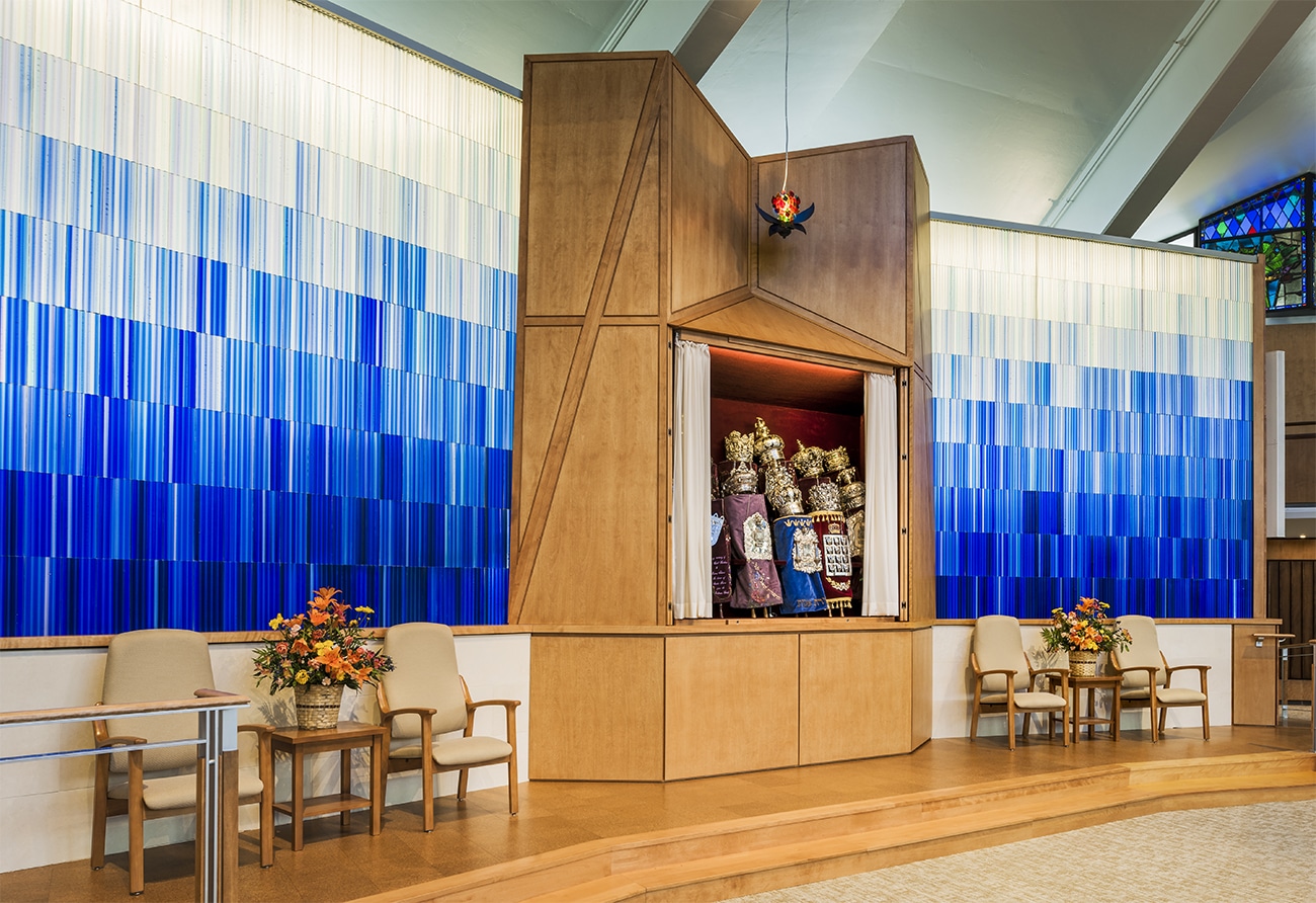 Glass Art Screens | Temple Adath Israel | Paul Housberg
